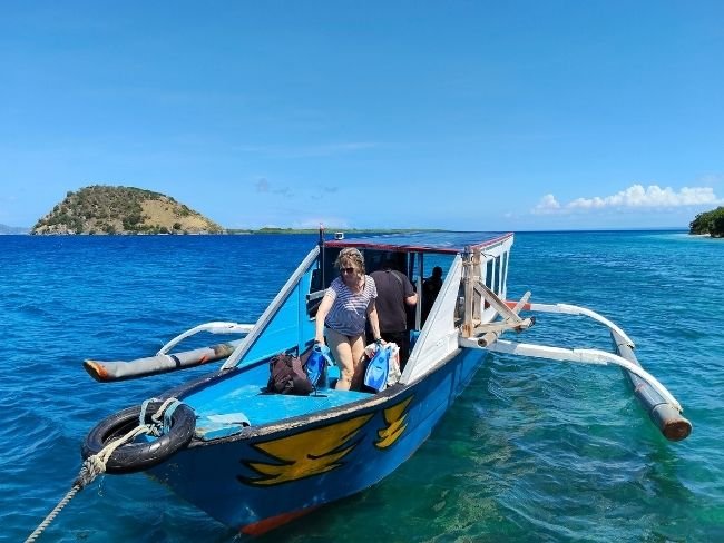 Labuan Jambu Sumbawa whale shark gateway