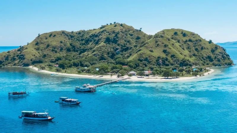 Kenawa Island