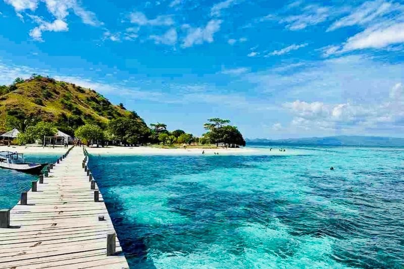 Kenawa Island