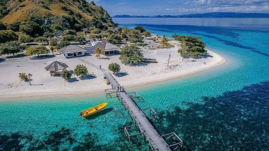 Kenawa island private tour