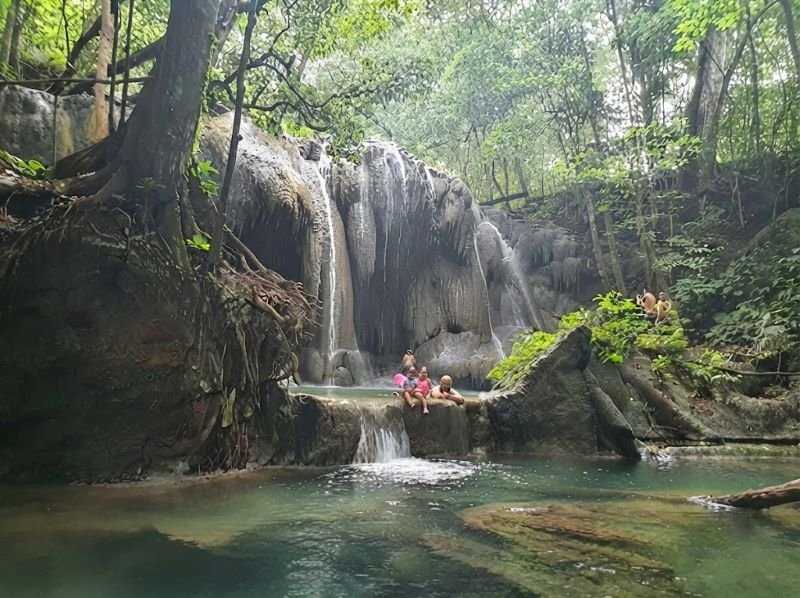 Mata Jitu waterfall Moyo