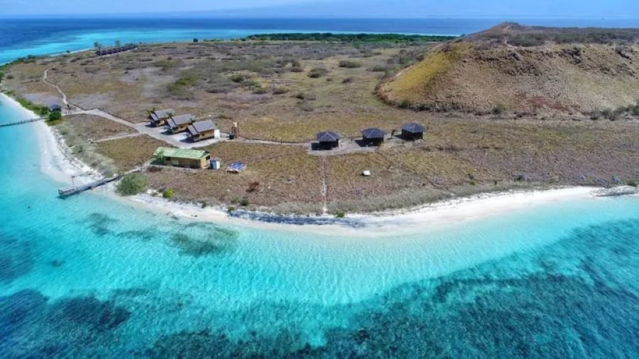 Paserang island private tour package