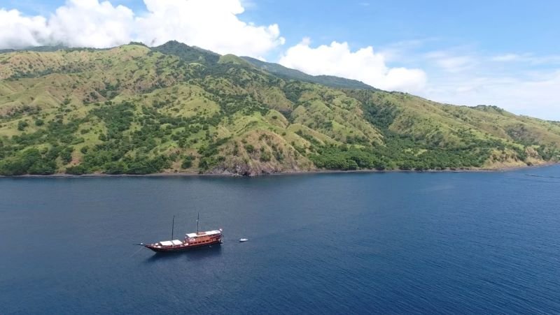 Sangeang Island boat trip
