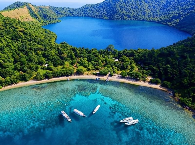 Satonda Island boat trip