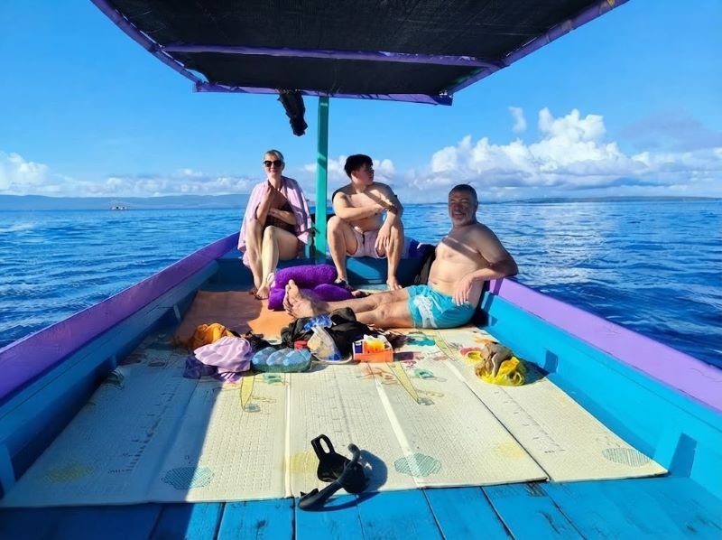 Sumbawa Whale Shark Snorkeling Trip