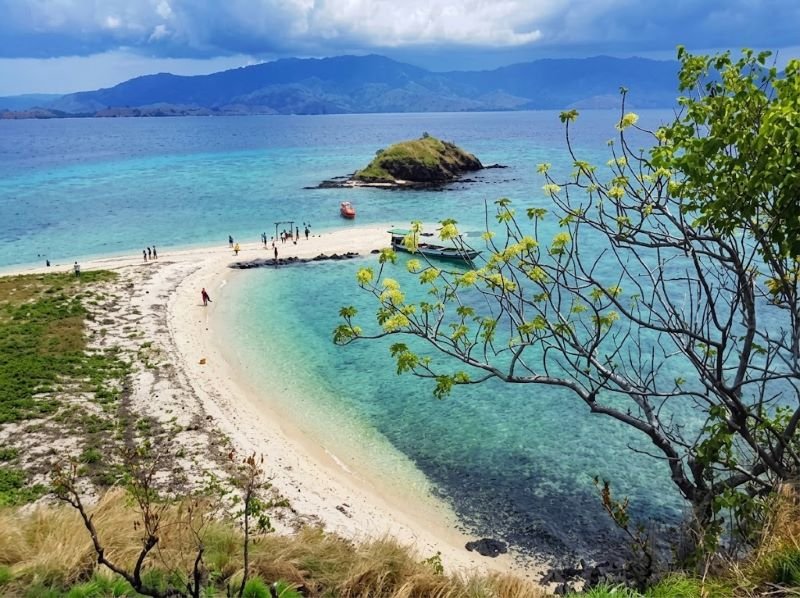 The best Dompu Sumbawa tour